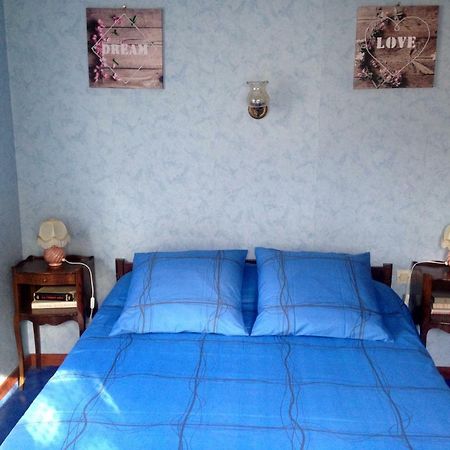 Chambres D'Hotes Et Gite Chez Martine Barr Exteriér fotografie